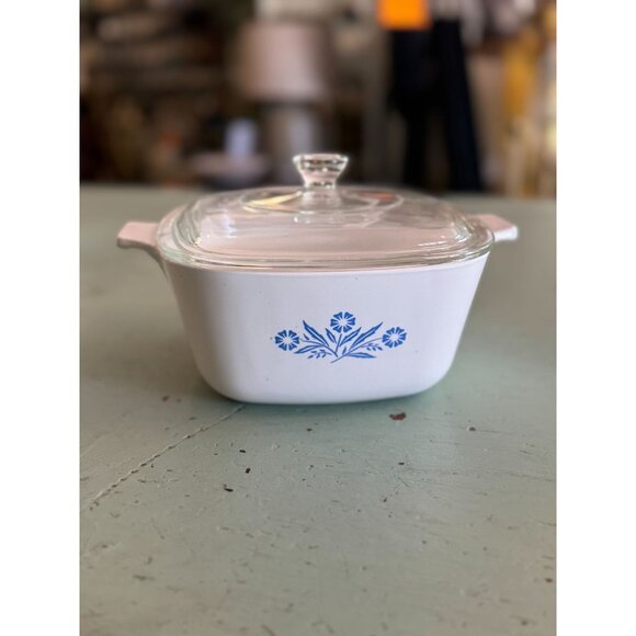 Vintage Corning Ware Cornflower 1 3/4 Qt Casserole Dish With Glass Lid P-1 3/4-B - Picture 1 of 8